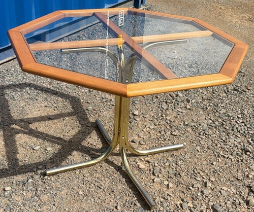 Octagonal dining table - octagonal,