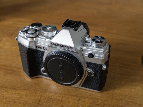 Olympus m5 mark iii - olympus, e-m5