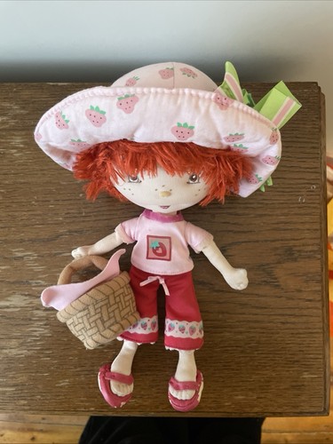 Vintage strawberry shortcake - strawberry,