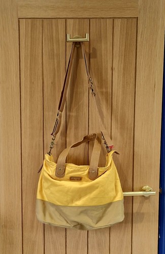 Dark yellow beige - dark,