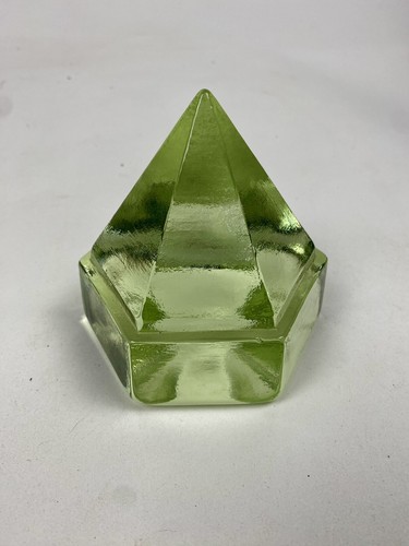 Light green ship deck glass - light,