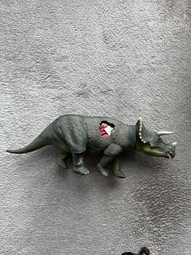 Jurassic park triceratops - jurassic,