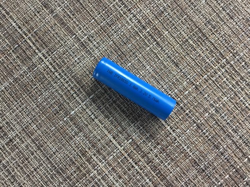 Rechargeable cell flat - flat, top
