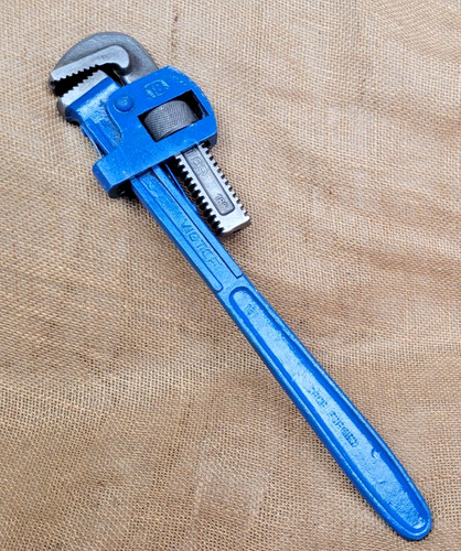 Adjustable wrench victor - adjustable,