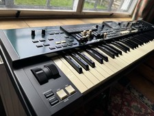 Hammond SK PRO 73 Organ Stage