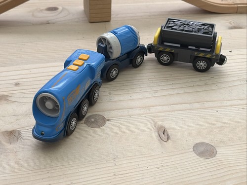 Wooden railway battery powered - battery,