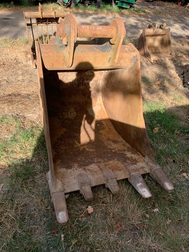 Jcb 90cm toothed - jcb, excavator