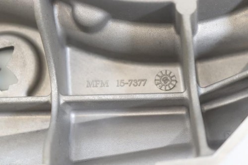 Left engine cover moto - left,