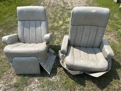 Villa captain chairs - villa, rv