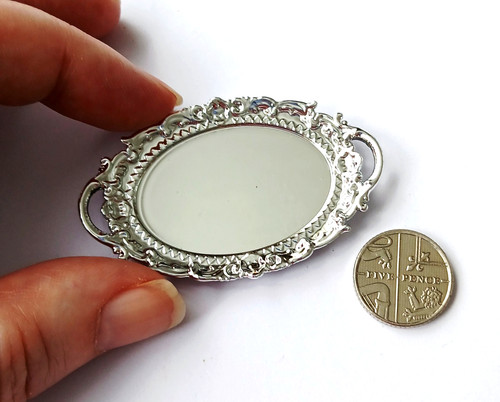 Dolls house miniature - dolls, *