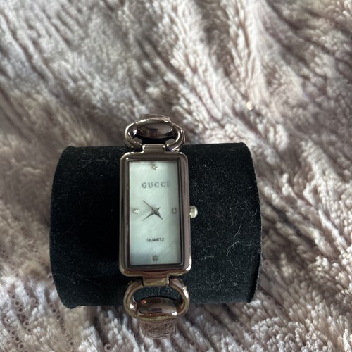 Gucci ladies gold - gucci,