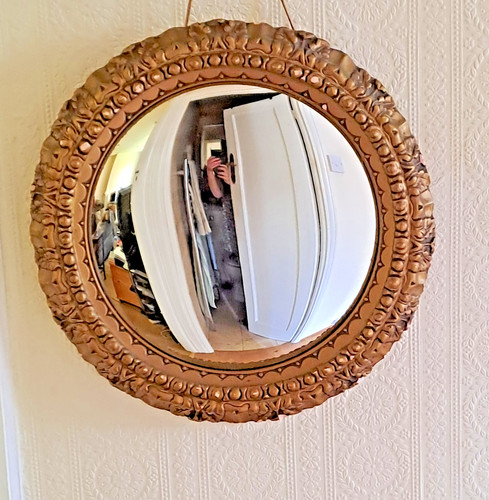 Extremely rare convex mirror - rare,