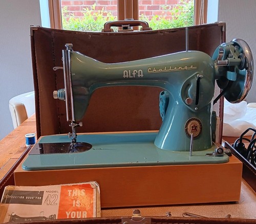 Alfa challenge retro sewing - alfa, 42