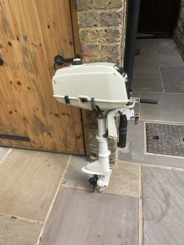 Johnson outboard motor 2 - 3.5,