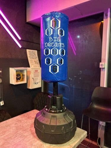 Free standing punch bag kids - free,