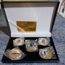 RMS TITANIC 24CARAT GOLD PLATED 5 COIN SET BUNC IN DISPLAY CASE MAIDEN VOYAGE.
