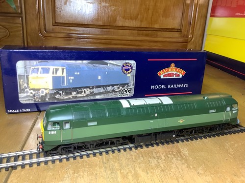 Bachmann 800 two tone - 32-800,