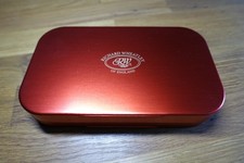 richard wheatley fly box with compartments and fly selection