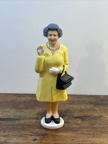 Queen elizabeth waving - queen,