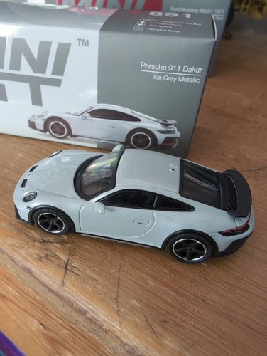 Porsche 911 dakar rhd - 911,