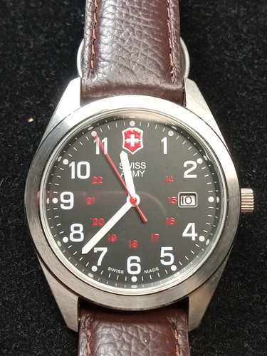 Swiss army large - men's, wrist