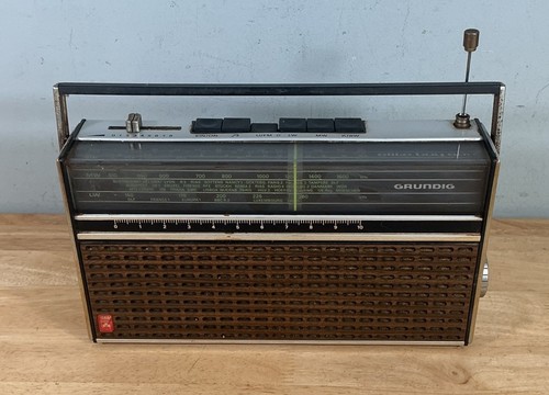Vintage grundig elite boy - vintage,