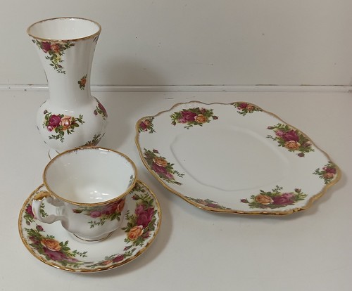 Royal albert old country roses - albert,