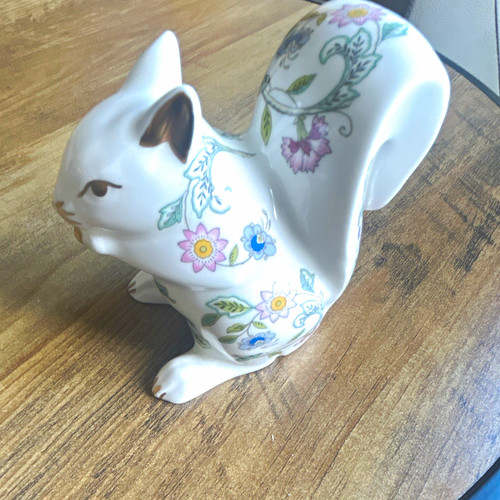 Minton haddon hall bone china - minton,