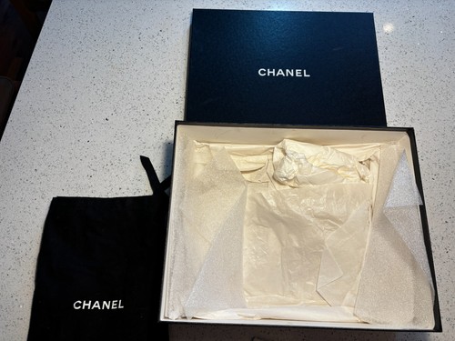 Chanel shoebox gift - chanel, box