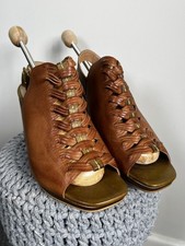 Pikolinos Brown Braided