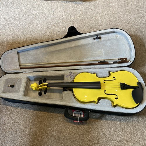 Yamaha violin with - 4/4,