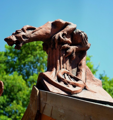 Dog gargoyle decorative roof