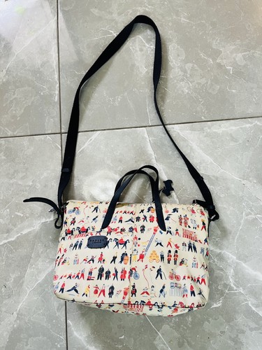 Radley london circus - radley, pictures