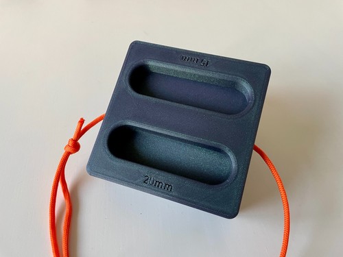 Portable hangboard for rock - portable,