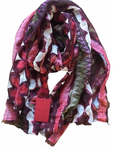 Valentino scarf - 💫💫,