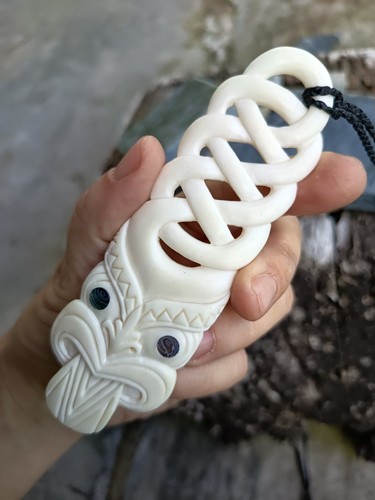 Maori triple twist wheku tiki - twist,