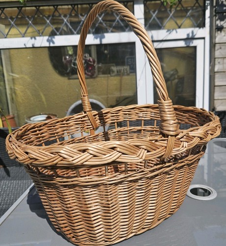 Shopping basket wicker cookery - basket,