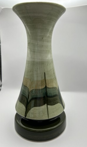 Jersey pottery vase mid - jersey,