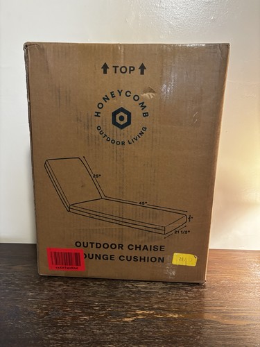 Honeycomb outdoor chaise - honeycomb,