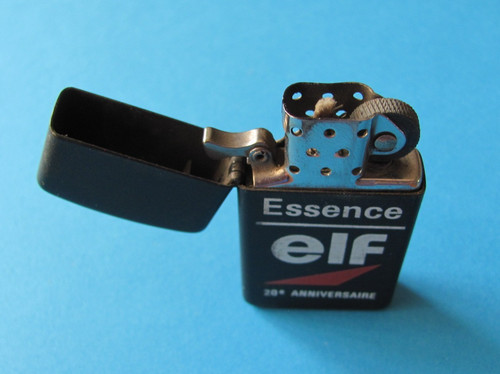 Vintage zippo elf essence 20th - zippo,