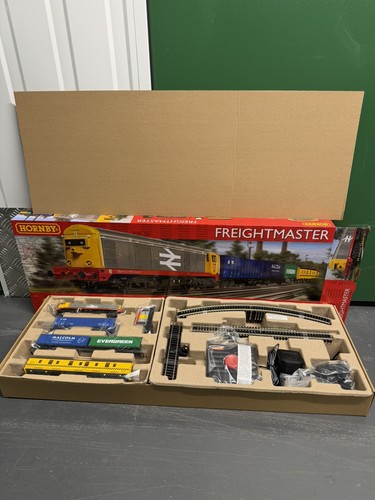 Hornby freightmaster gauge - oo,
