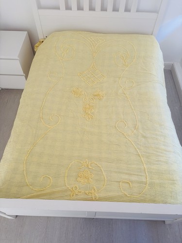 Yellow candlewick throw - yellow,