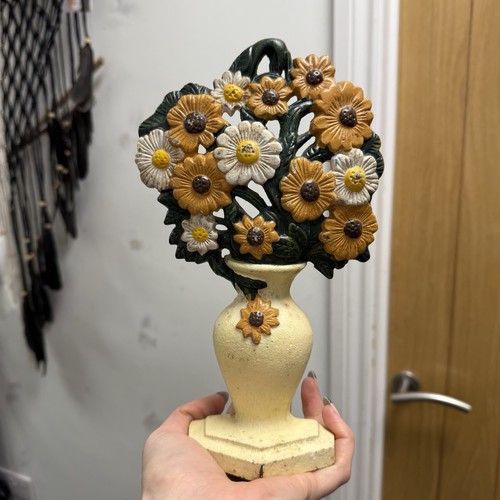 Vintage flower bouquet cast - bouquet,