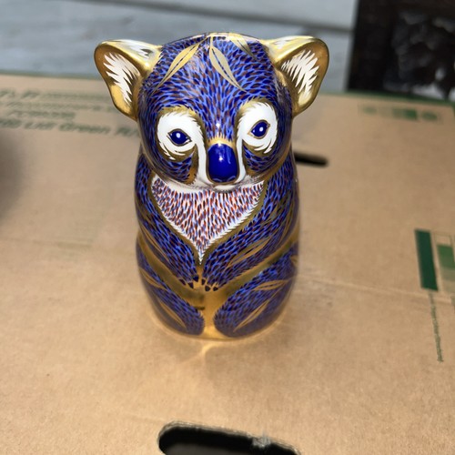 Vintage royal crown derby - crown,