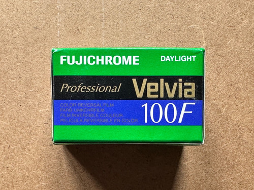 Fujichrome velvia 100f - 100f, 35mm