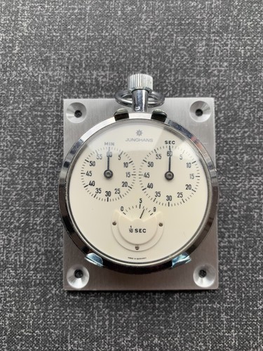 Junghans stopwatch dashboard - stopwatch,