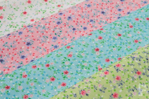 Small pink flowers poly - small,