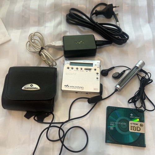 Sony r900 walkman - sony, md
