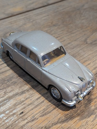 Corgi classics jaguar - jaguar, mk