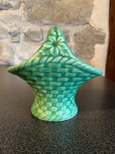 Sylvac vase inch - inch, basketweave